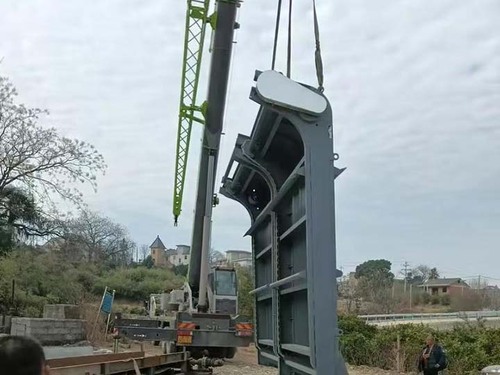 水电站齿耙式清污机：高流量连续作业清污设备（价格参考案例）案例实景图